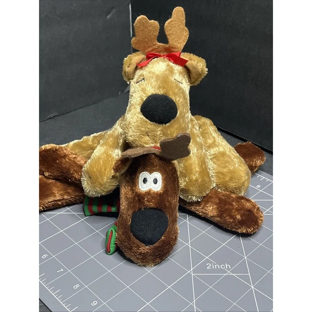Hallmark Magnetic Kissing Reindeer Plush Set Brown Holiday 2pc Rodney Rhonda